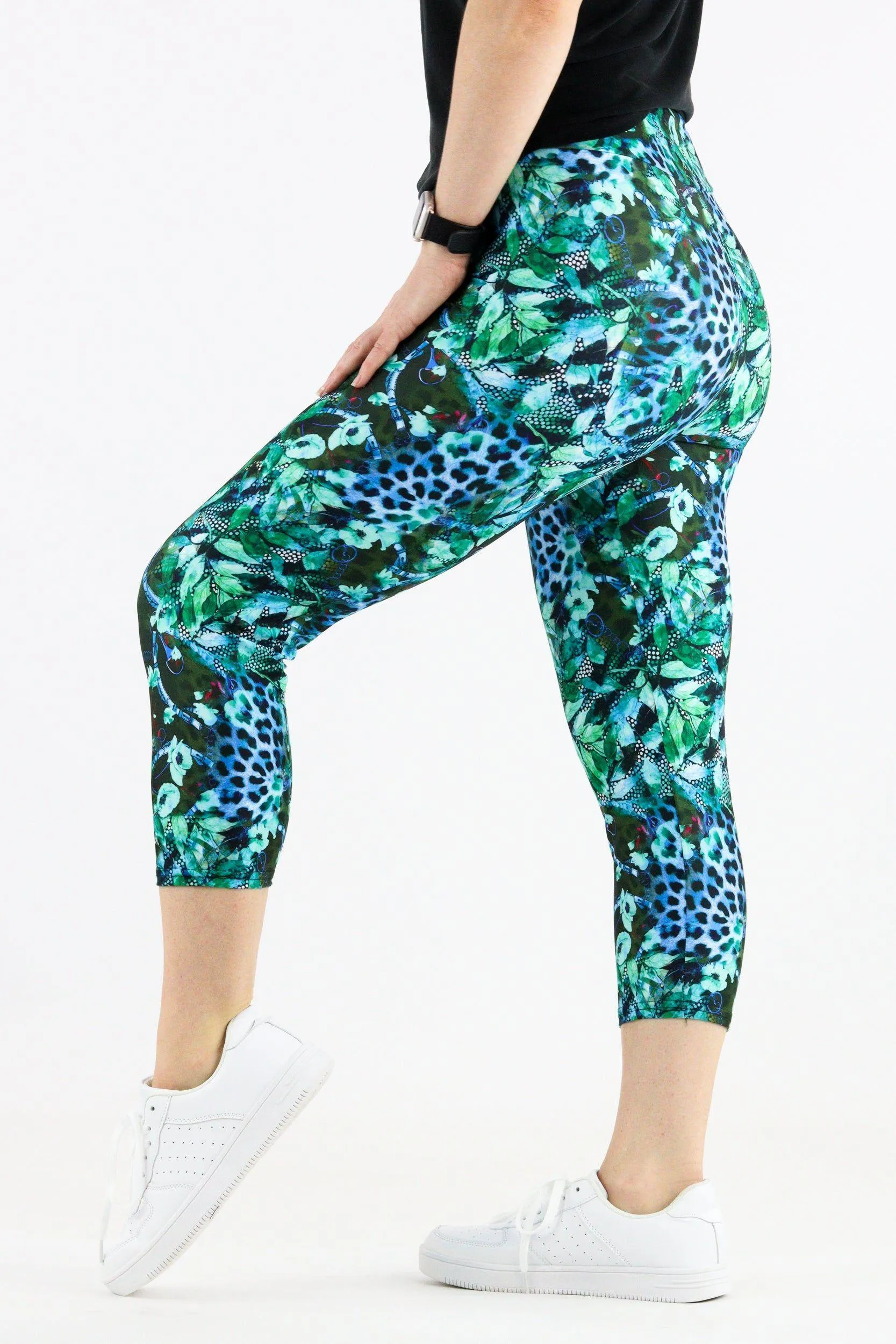 Chimerical - Casual Capri Leggings