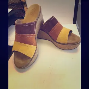 Clark’s wedges