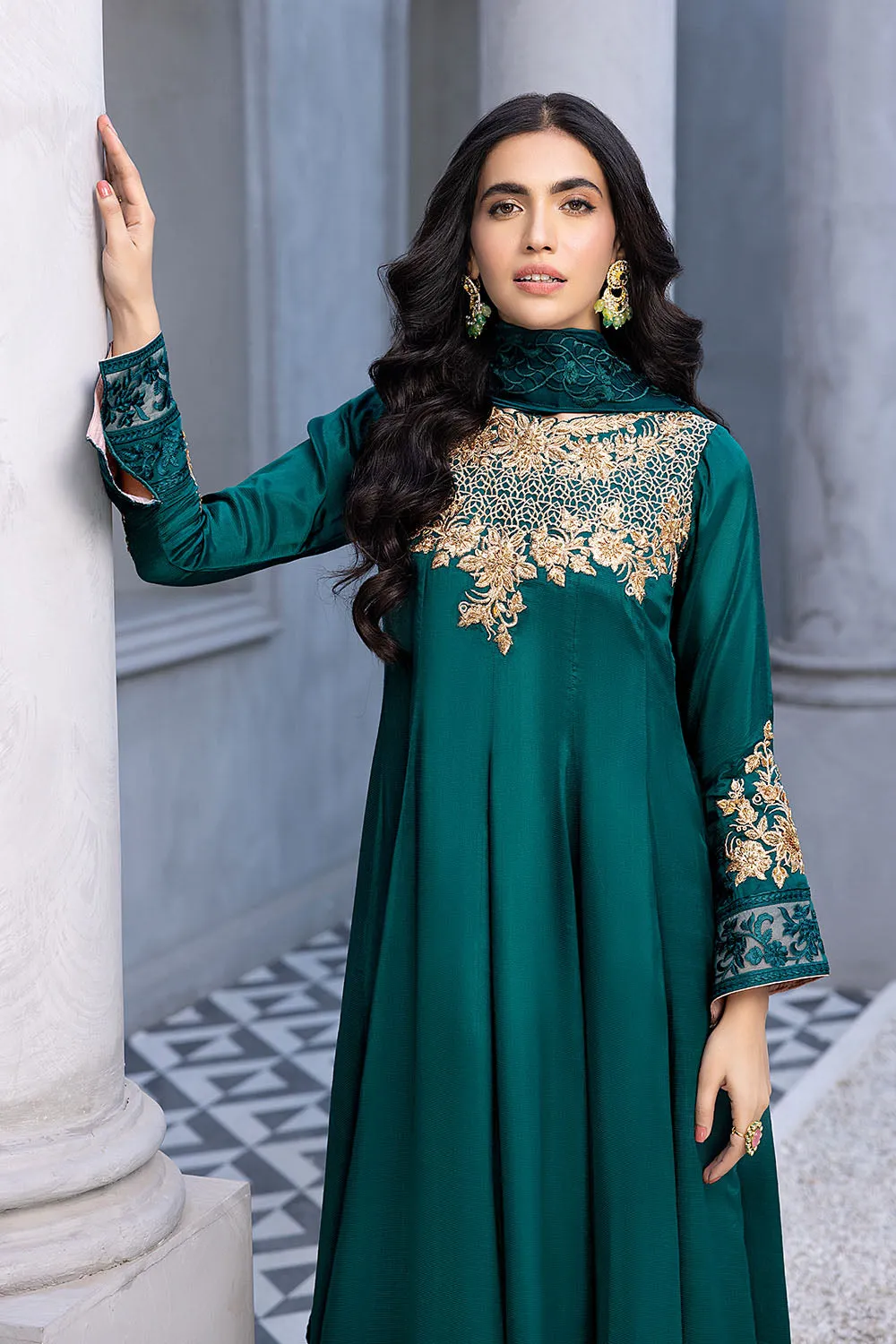 Classic Green Embellished Pakistani Salwar Kameez with Dupatta