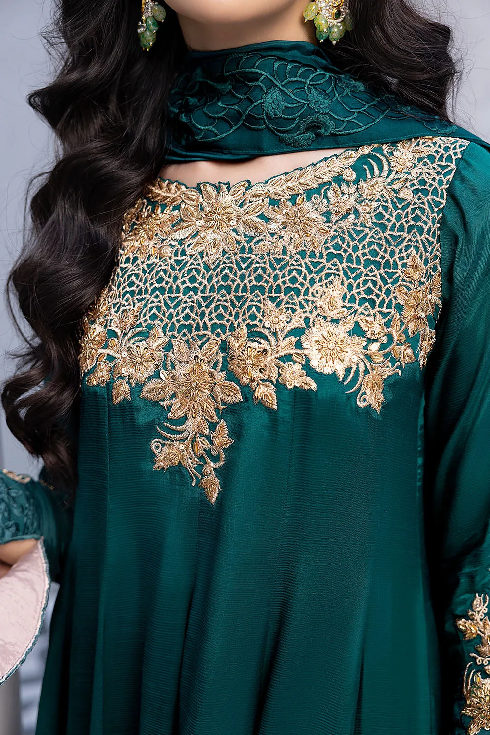 Classic Green Embellished Pakistani Salwar Kameez with Dupatta