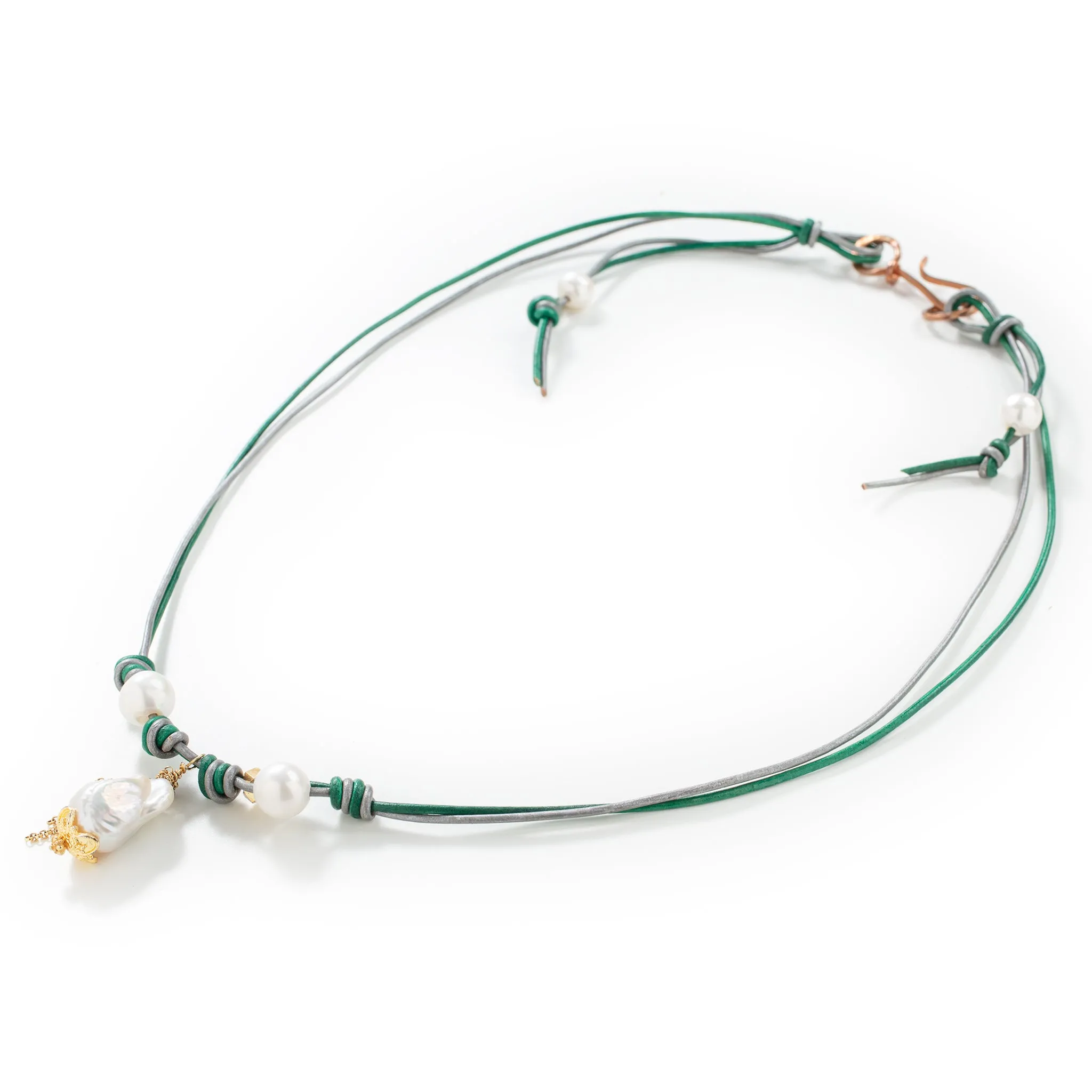 Dark Forest Rockstar Pearl Gold Leather Necklace