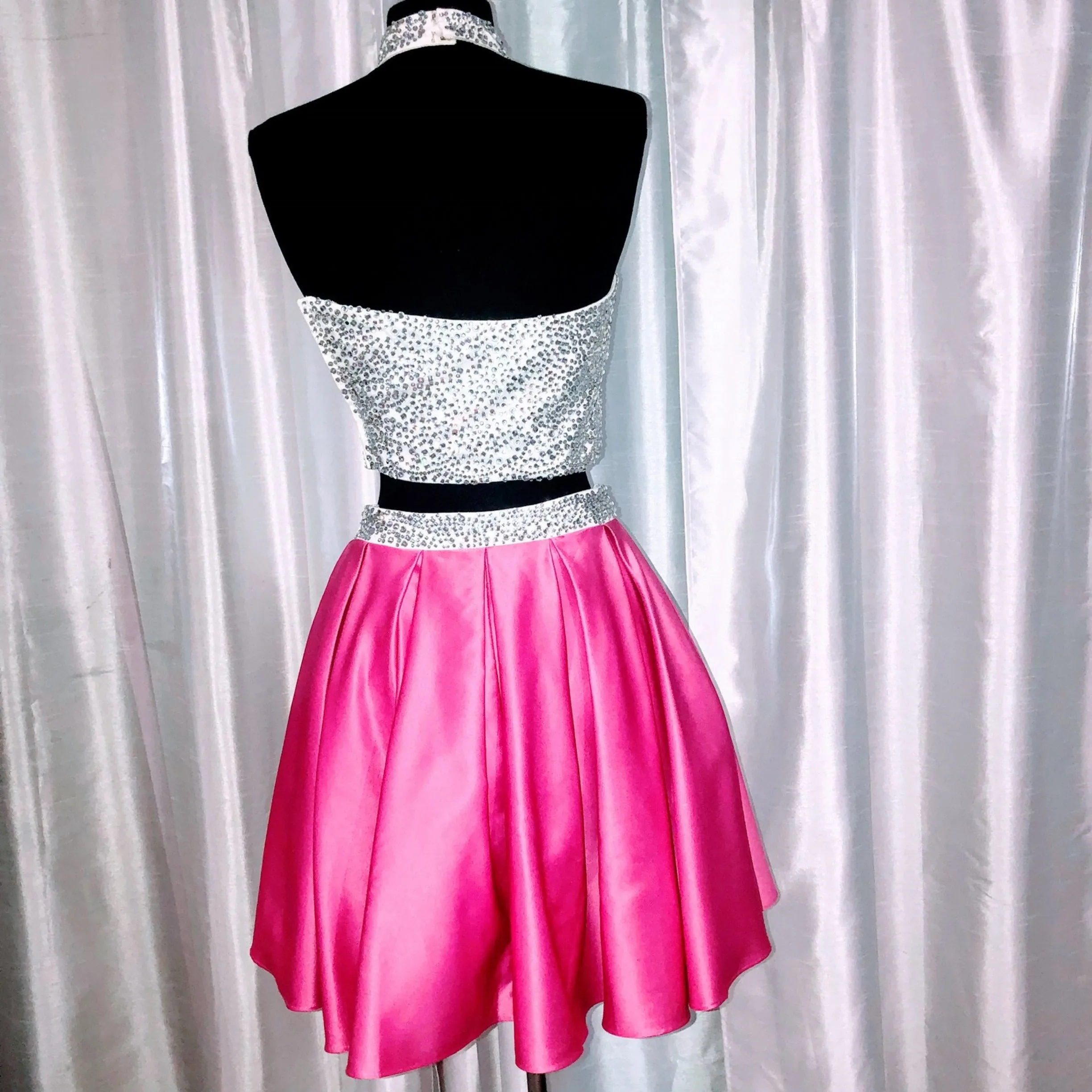 DAVE & JOHNNY Silver & Pink Two-Piece Halter Embellished Short Dress Size 0