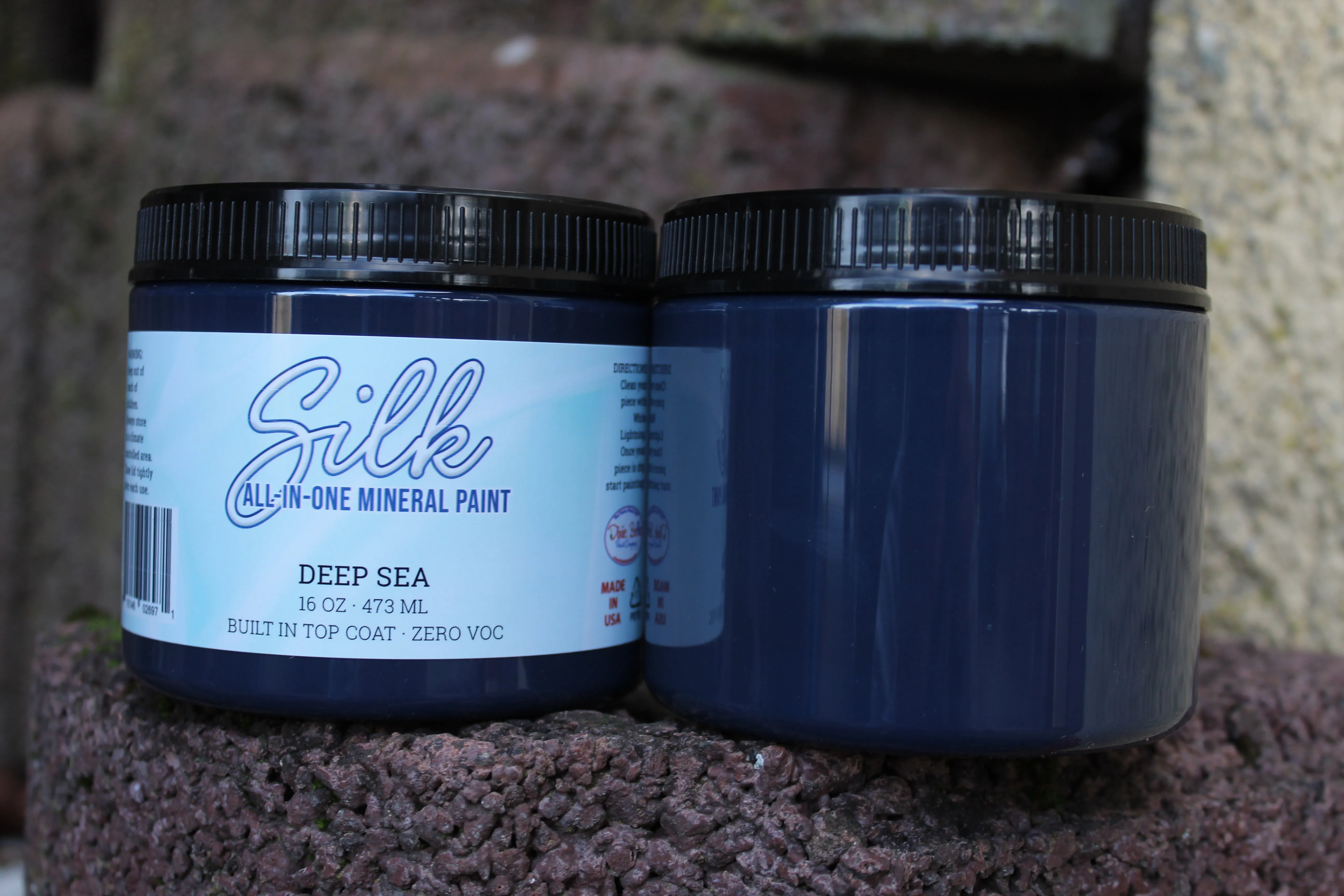 Deep Sea Silk All-In-One Mineral Paint
