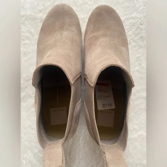 Dolce Vita Wedges Size 10 Color Tan