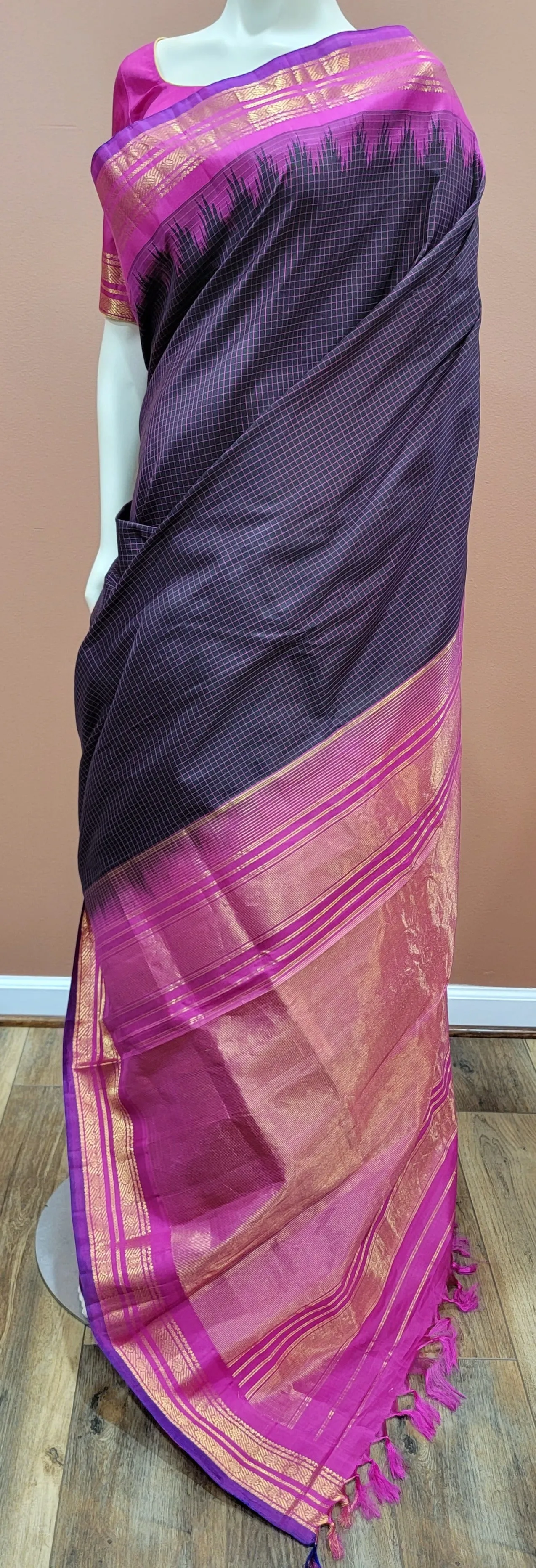 Gadwal Silk Saree w/ Blouse in Pink and Brown