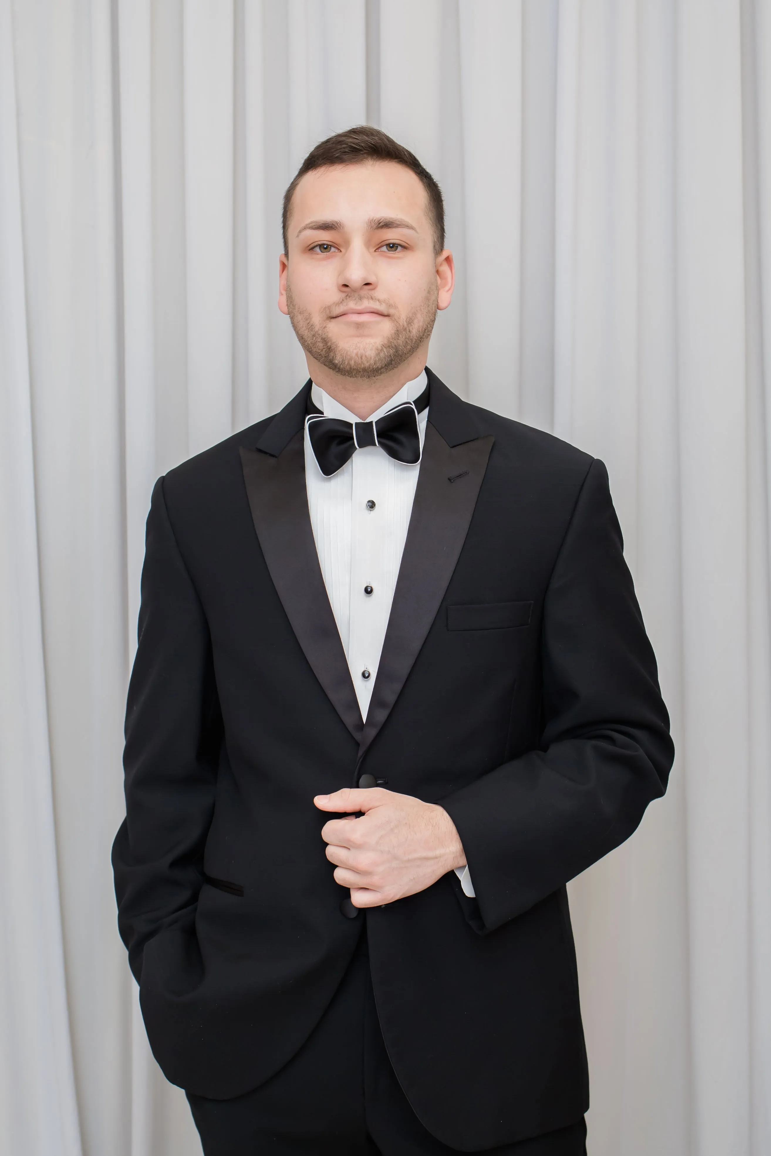 GATSBY 100% Silk Exclusive Bow Tie in Black White