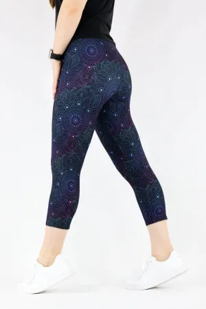 Holographic Mandala - Casual Capri Leggings