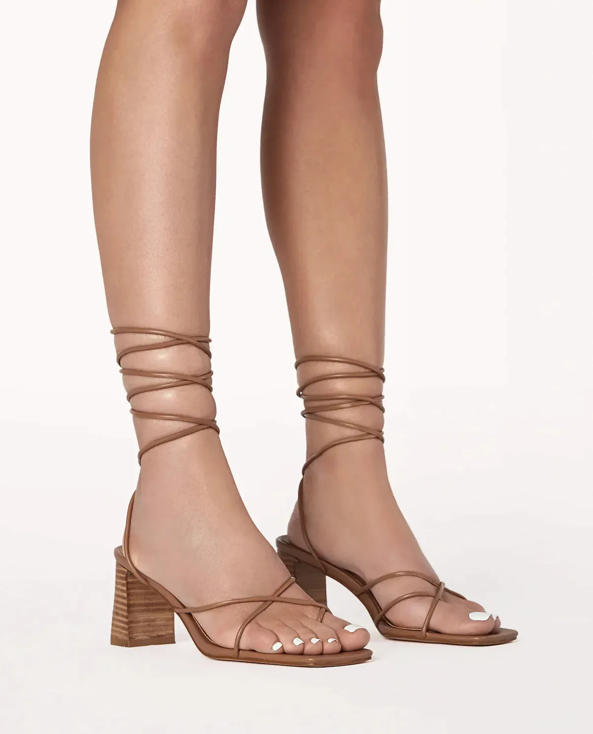 Issa Sandal