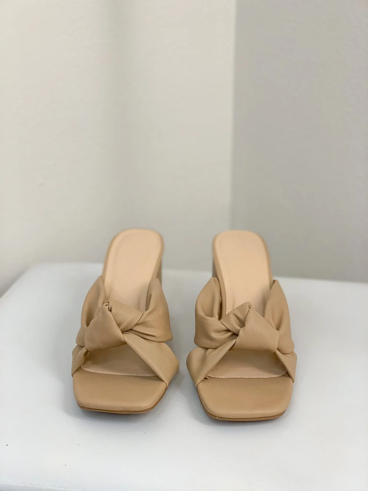 Knotted Kitten Heel {Tan}