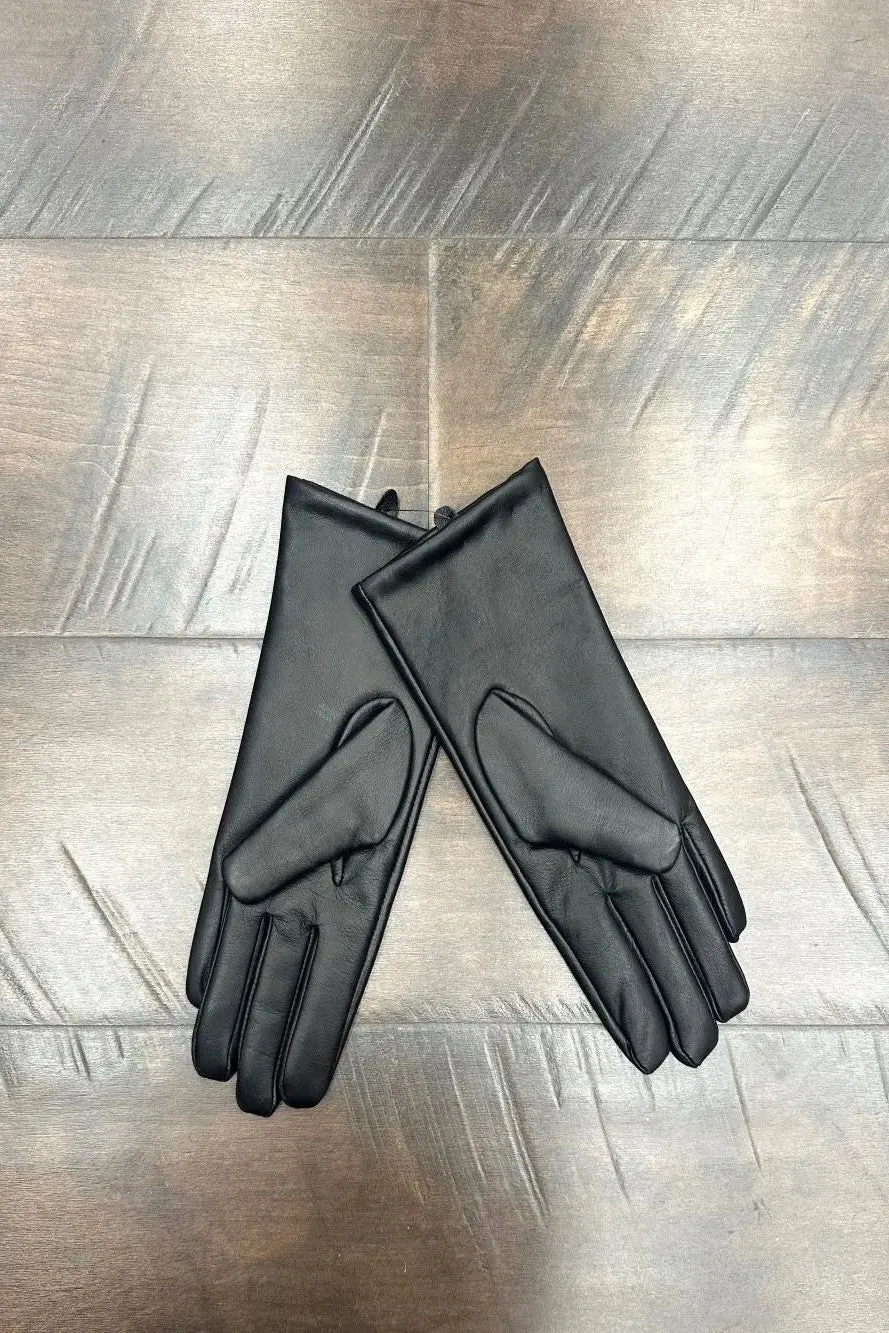Leather Gloves w/ Design On Side