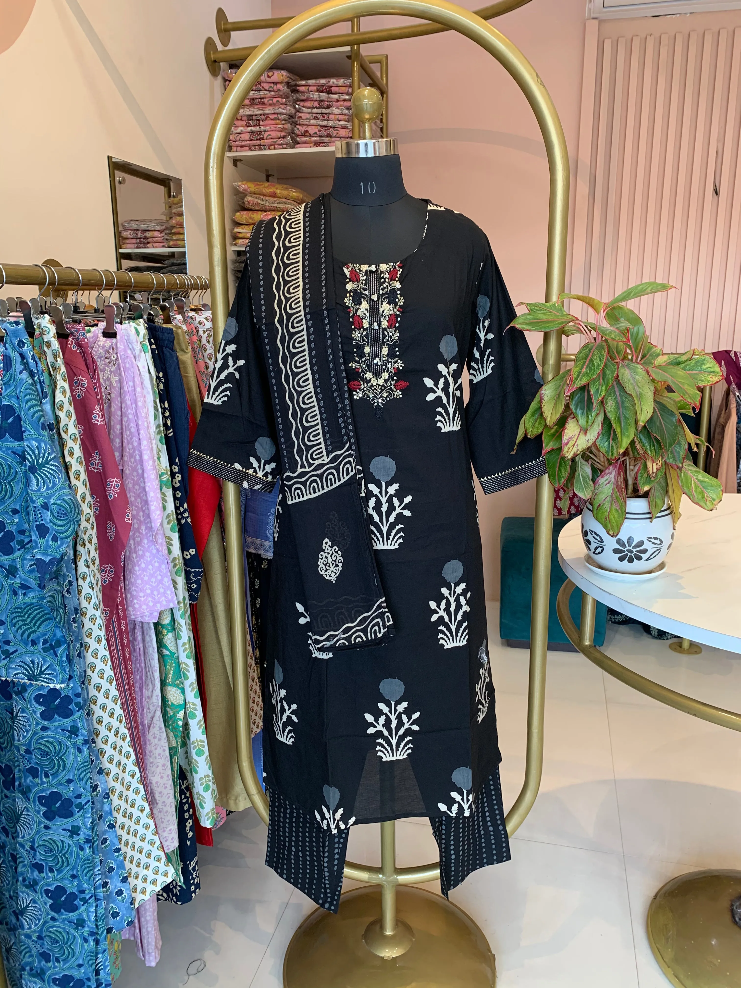 "Farida" Hand Block Printed Cotton Kurta Set(3pc) - Big Size