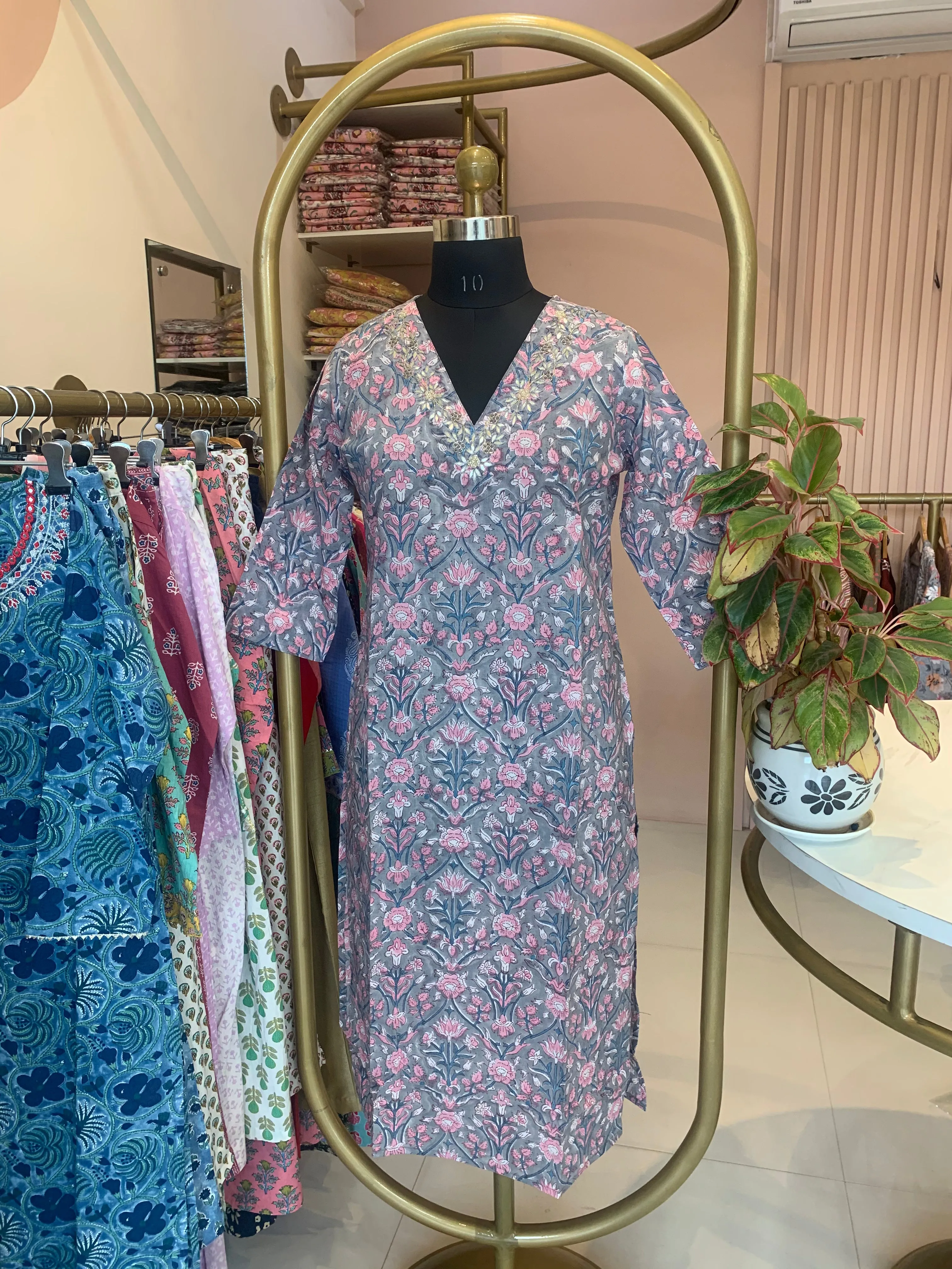 "Himani" Hand Work Embellished Cotton kurta-M