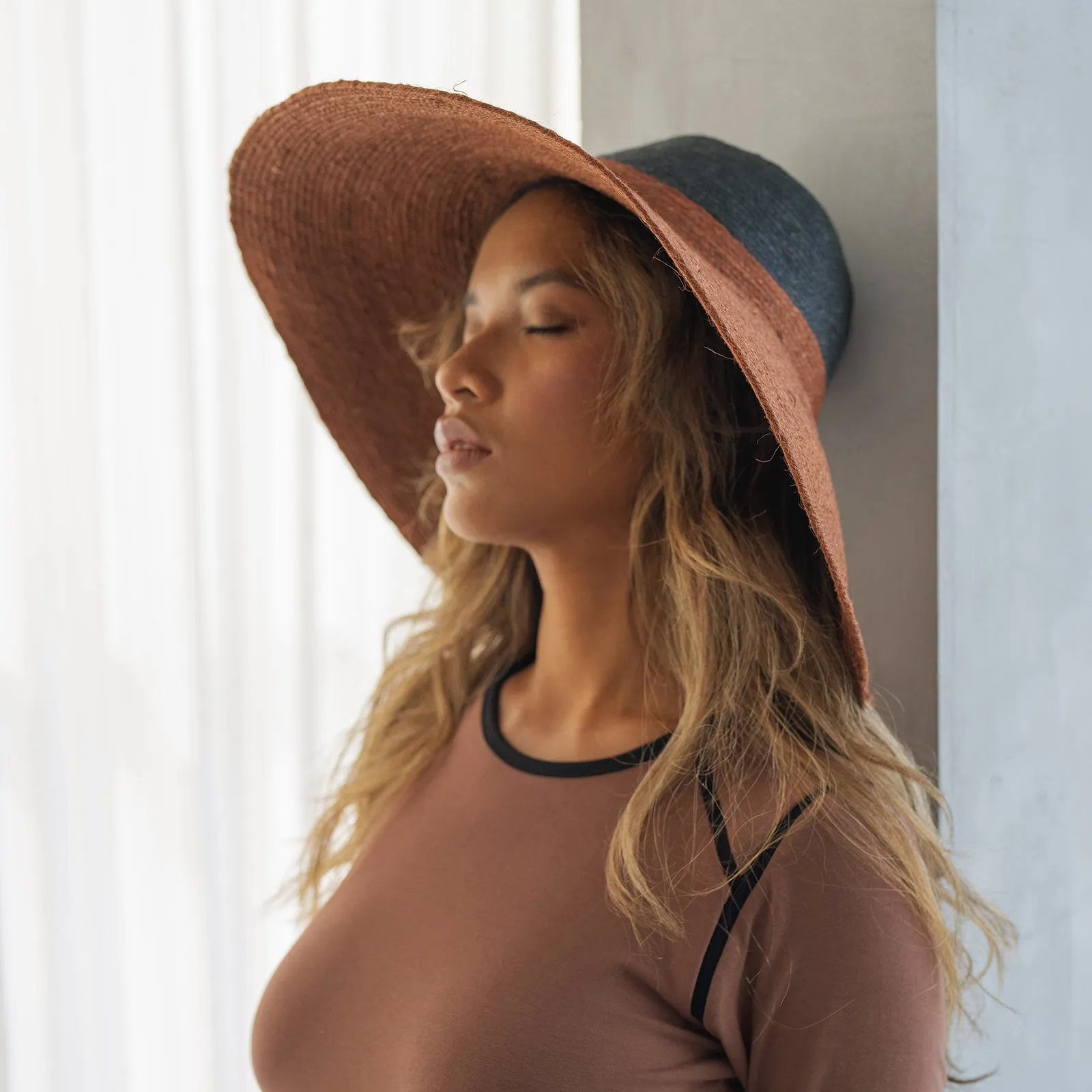 Riri Duo Jute Straw Hat, in Burnt Sienna & Black