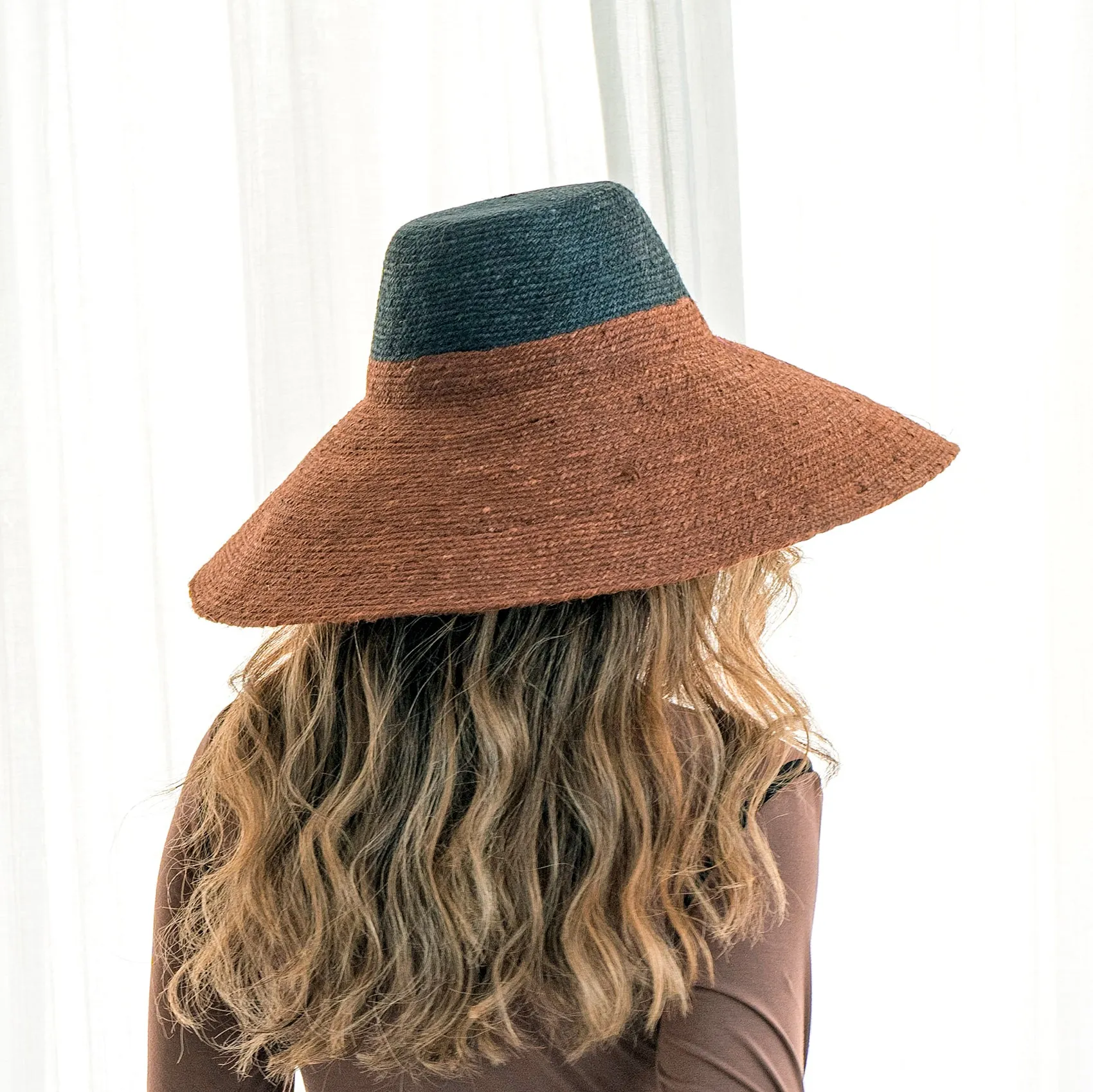 Riri Duo Jute Straw Hat, in Burnt Sienna & Black