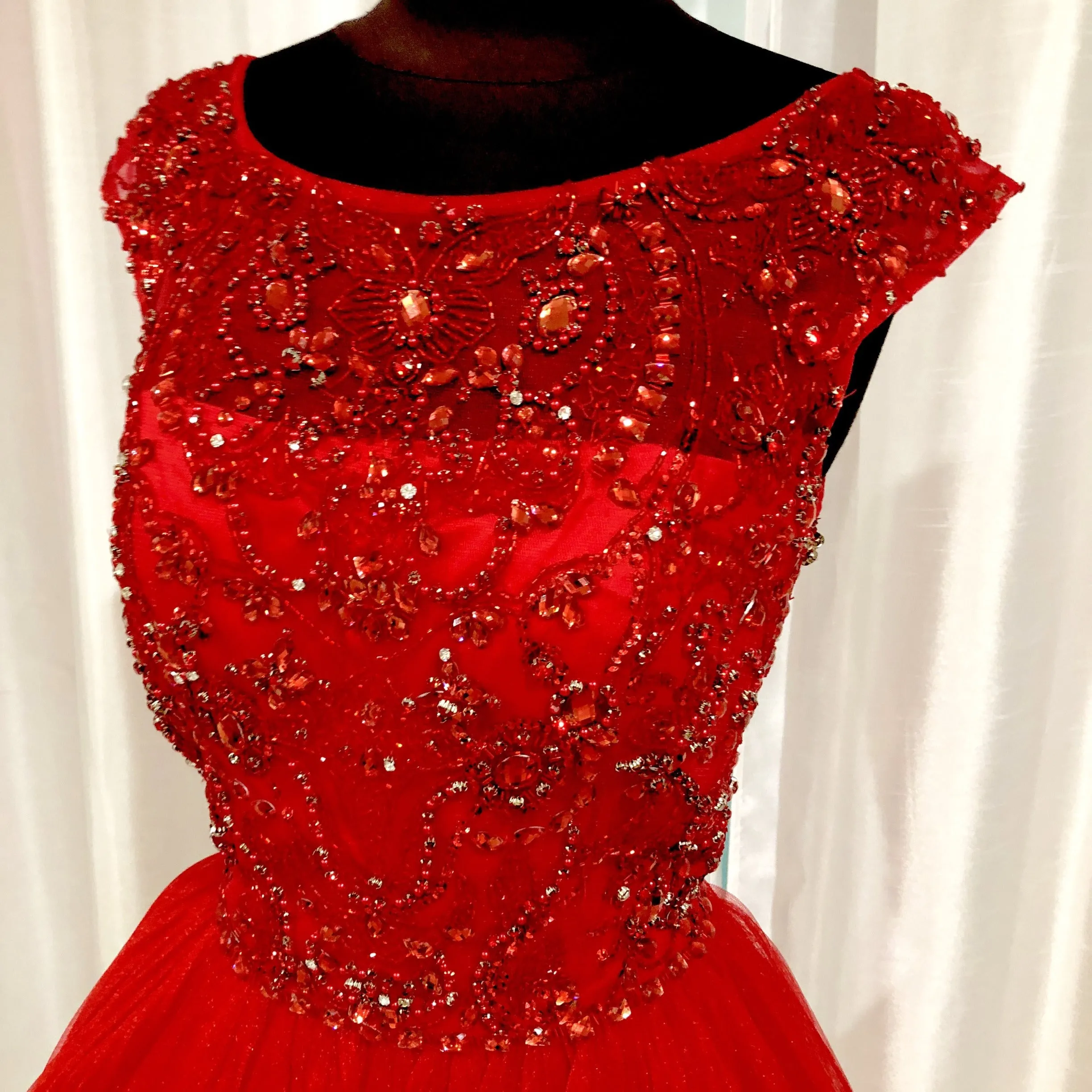 SHERRI HILL 2814 Red Cap Sleeve Embellished Short Dress Size 10