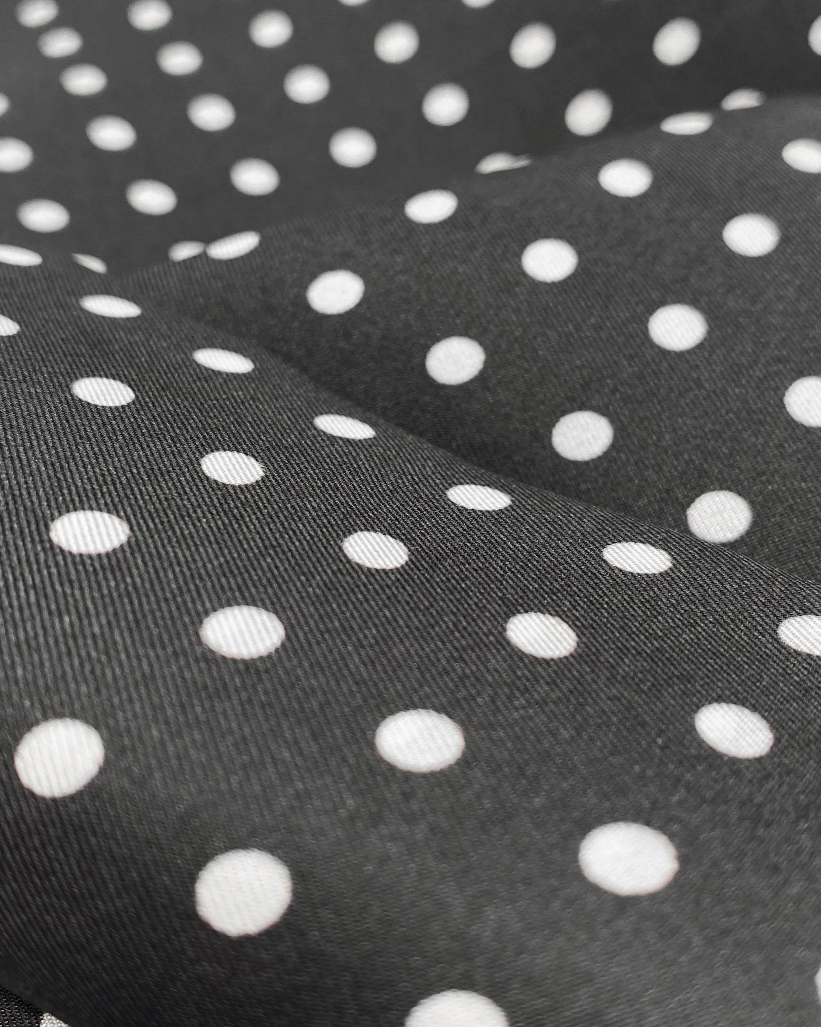 Silk Polka Dot Neckerchief - The Shinagwa