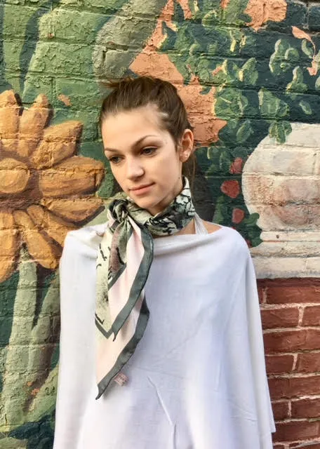 “Sport of Queens “ Scarf