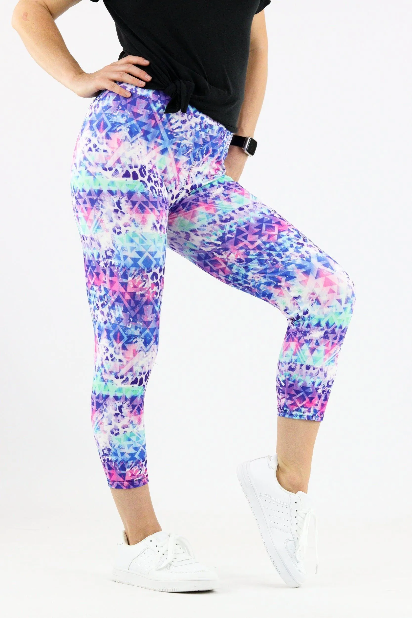 Tribal Safari - Casual Capri Leggings