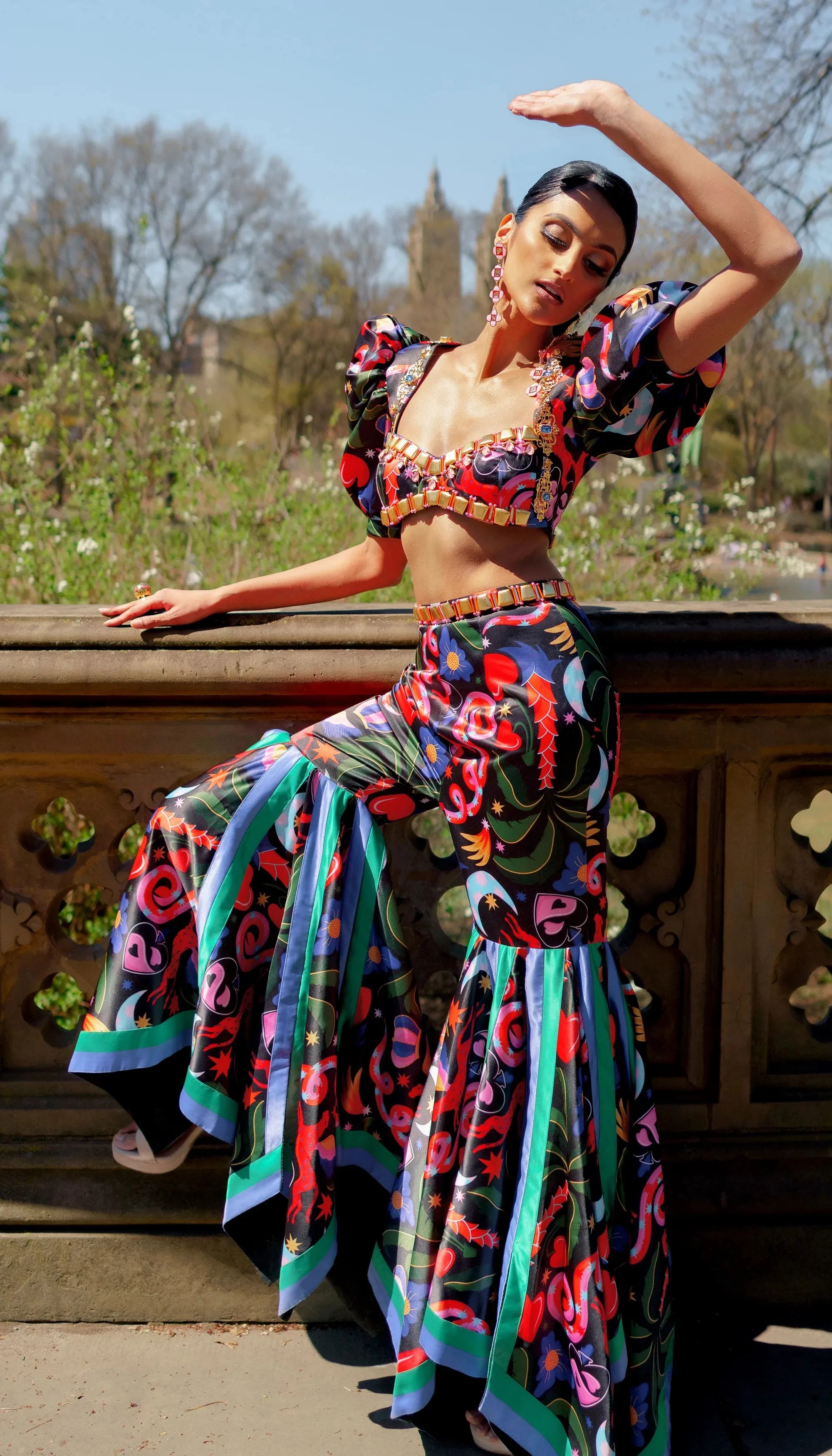 TROPICAL QUARTZ- BLACK PRINTED PANT SET