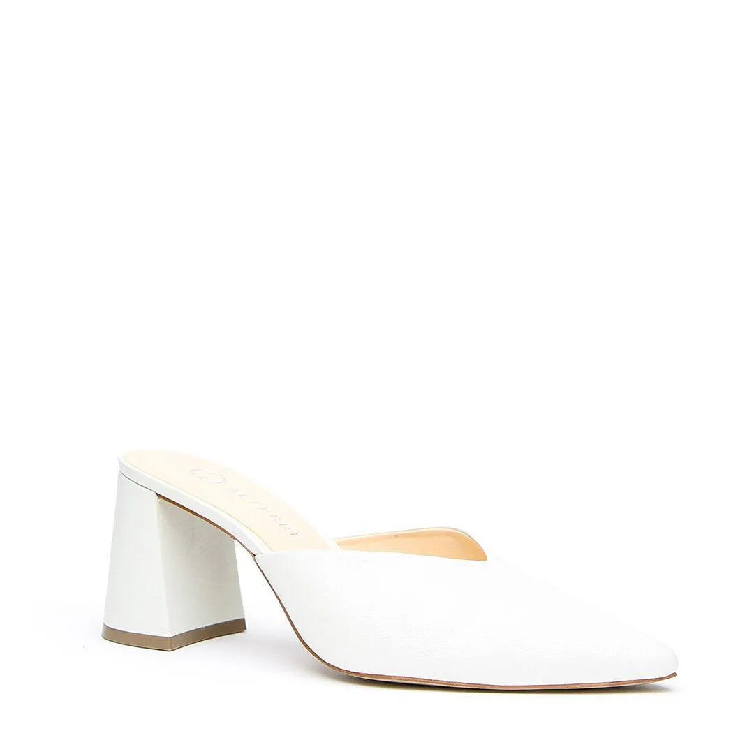 White V Mule