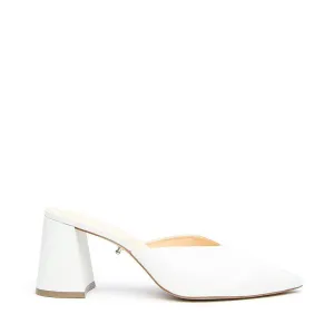 White V Mule